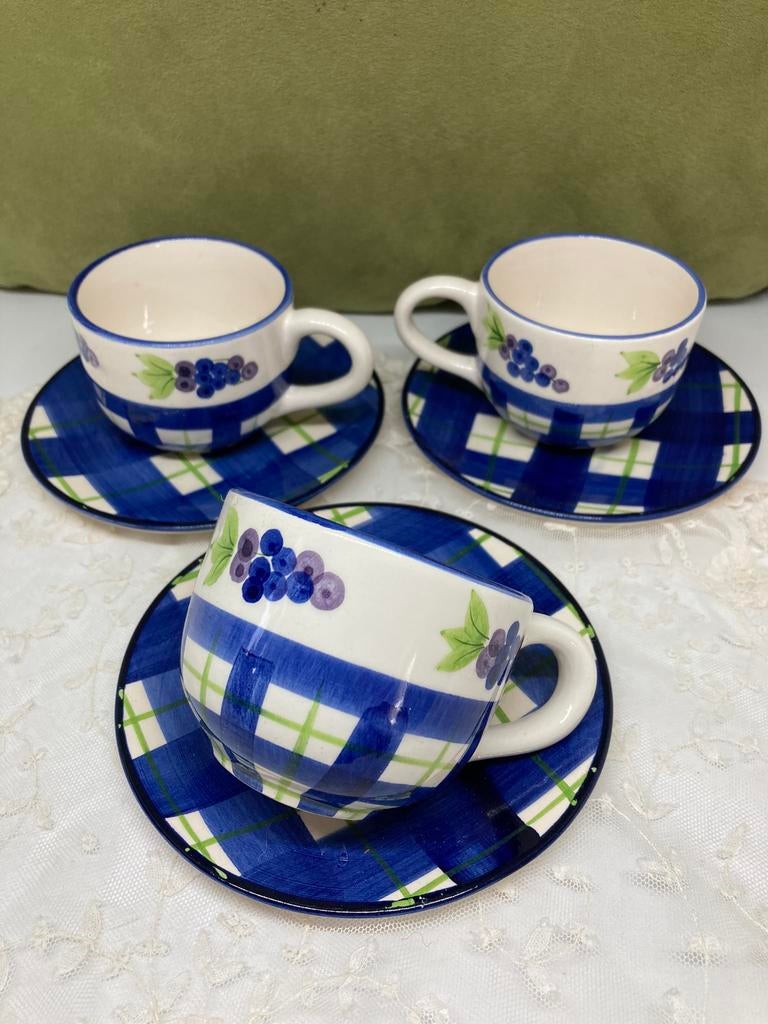 Kop en schotel bosbessen (210322), Gebruikt, Ophalen of Verzenden, Overige stijlen, Kop(pen) en/of Schotel(s)