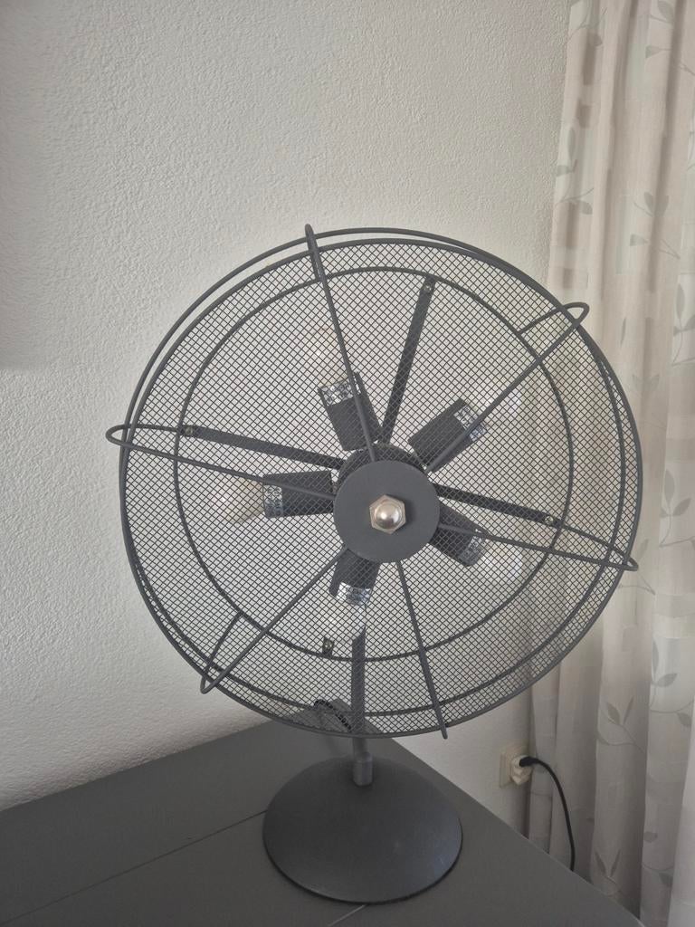 Vloerlamp met 6 lichtpunten, Huis en Inrichting, Lampen | Vloerlampen, Ophalen