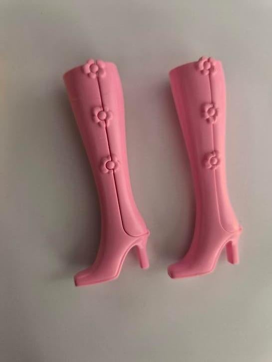 Nr 267 Roze laarzen voor Barbie, Ophalen of Verzenden