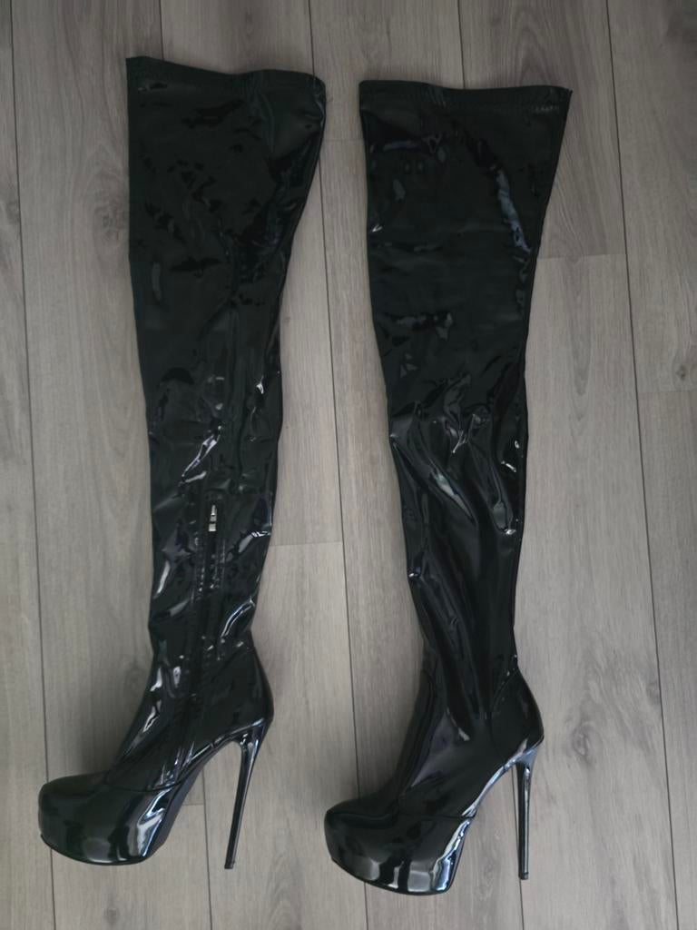 Lak laarzen maat 45, Verzenden, Nieuw, Zwart