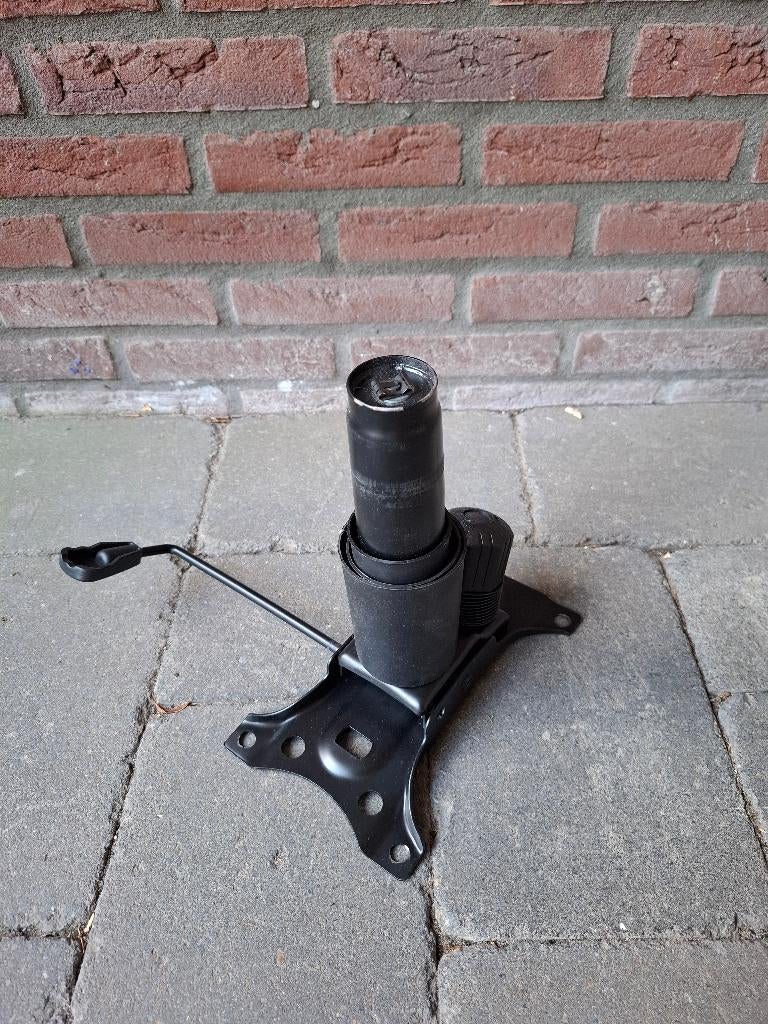 Gasveer t.b.v. Bureaustoel / Gamestoel, Huis en Inrichting, Bureaustoelen, Gebruikt, Bureaustoel, Zwart, Ergonomisch, Gaming bureaustoel