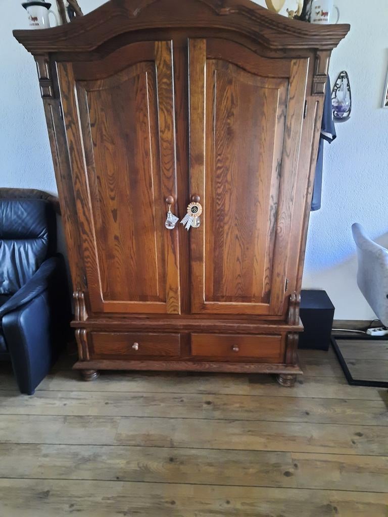 Leuke toog kast met veel opbergruimte, Huis en Inrichting, Ophalen of Verzenden