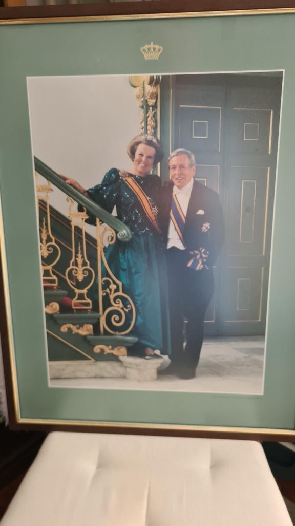 Staatsieportret Koningin Beatrix en Prins Claus, Ophalen, Zo goed als nieuw, Nederland, Kaart, Foto of Prent