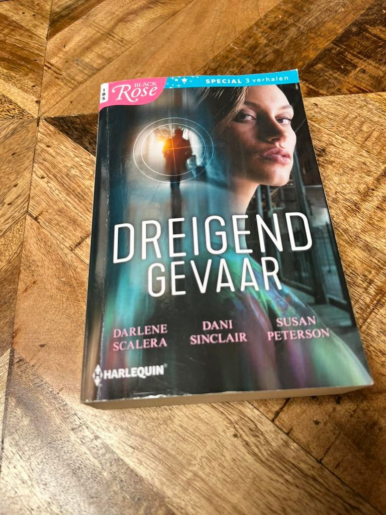 IBS 102 Black Rose Dreigend Gevaar 3-verhalen, Ophalen of Verzenden, Zo goed als nieuw, Nederland