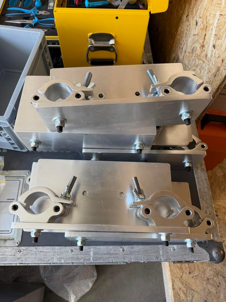 Global Truss wandbeugel MK2 F33/F44 zilver, Ophalen, Global Truss gmbh, Im Stöckmädle 27 D - 76307 Karlsbad, Overige typen