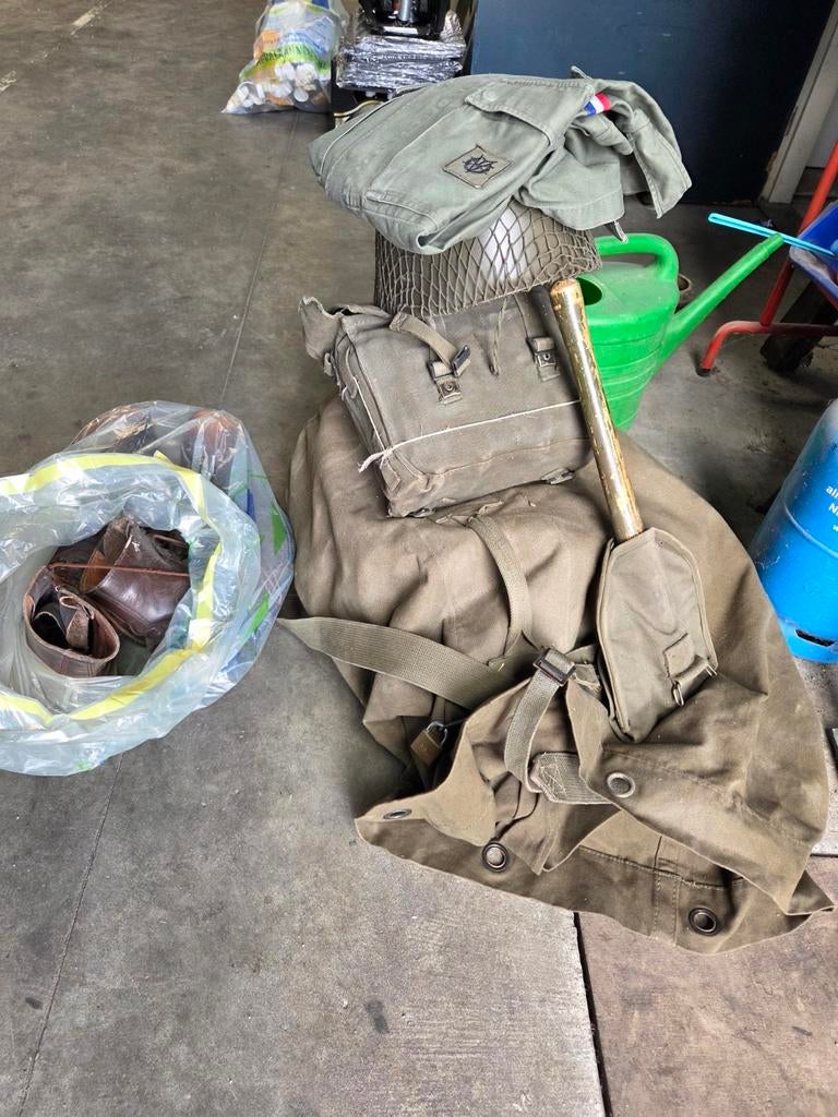 Legerkleding, Ophalen of Verzenden