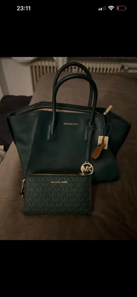 Michael Kors tas + portemonnee set (origineel), Sieraden, Tassen en Uiterlijk, Tassen | Damestassen, Ophalen of Verzenden, Zo goed als nieuw
