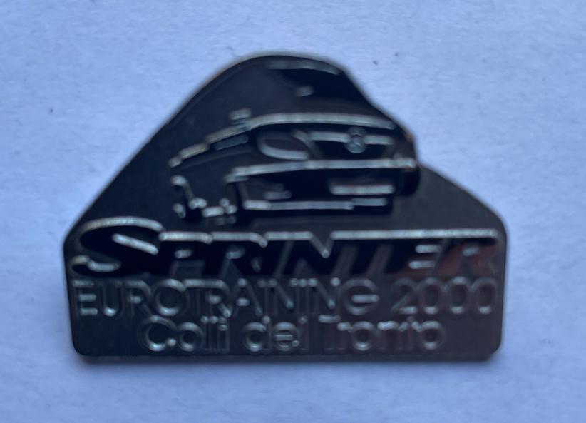 Speld broche Mercedes Sprinter Eurotraining 2000 Colli del T, Overige materialen, Minder dan 4 cm, Ophalen of Verzenden, Zo goed als nieuw