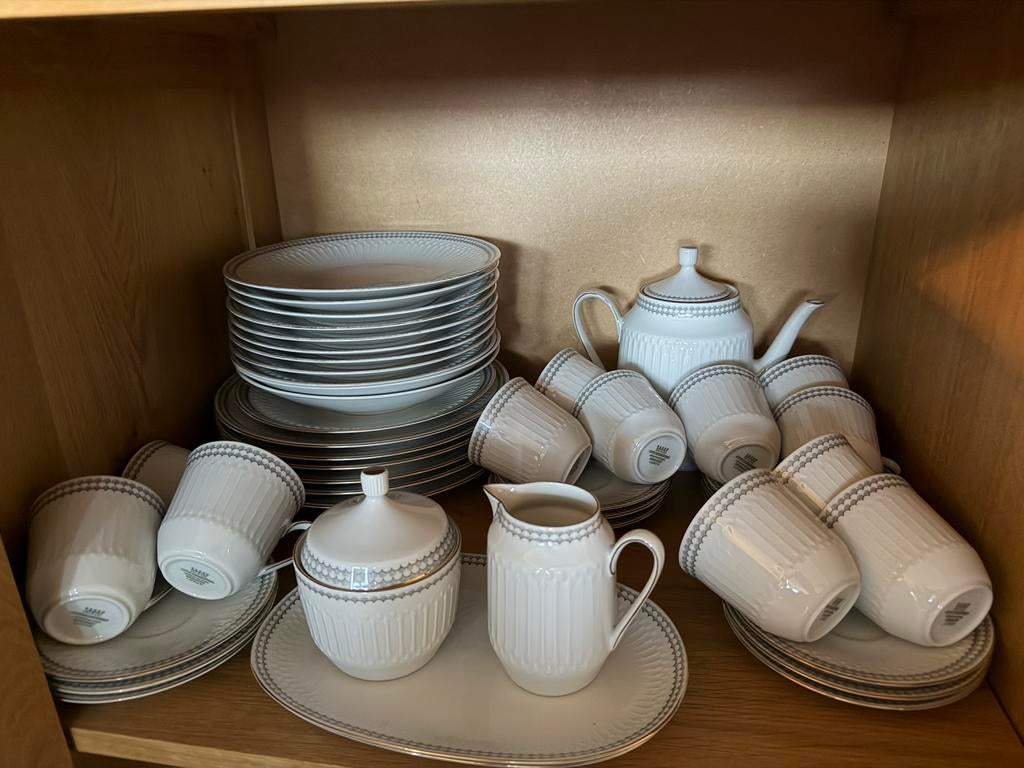 Service. HUTSCHENREUTHER ARZBERG-BAVARIA GERMANY LUXOR, Ophalen