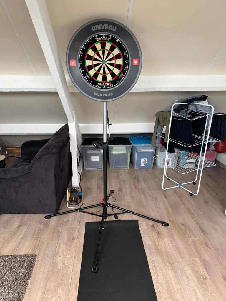 Winmau extreme 2 dart standaard, Ophalen of Verzenden, Zo goed als nieuw, Dartbord