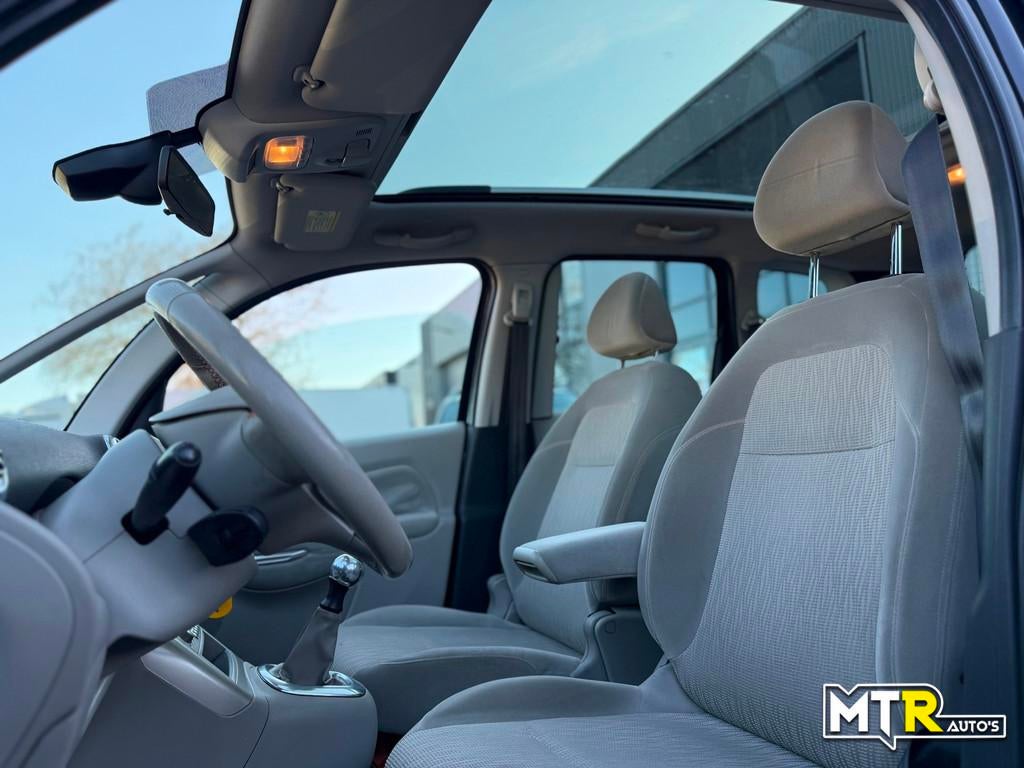 Citroen C3 Picasso 1.4 VTi Exclusive 2e EIG|PANO|CRUISE|CLIM, Voorwielaandrijving, Gebruikt, Parkeersensor, Zwart