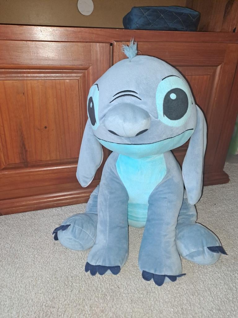 Grote Disney Stitch knuffel - Zo goed als nieuw, Kinderen en Baby's, Speelgoed | Knuffels en Pluche, Disney, Disney, Overige typen