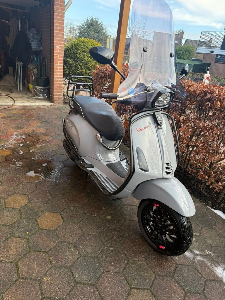 Vespa Sprint 2021, Fietsen en Brommers, Scooters | Vespa, Ophalen of Verzenden, Zo goed als nieuw, Benzine, Vespa S