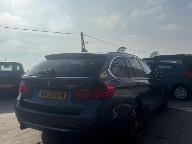 BMW 3 Serie Touring 320i Upgrade Edition *AUTOMAAT* MOTOR DE, Automaat, Achterwielaandrijving, Gebruikt, Euro 6