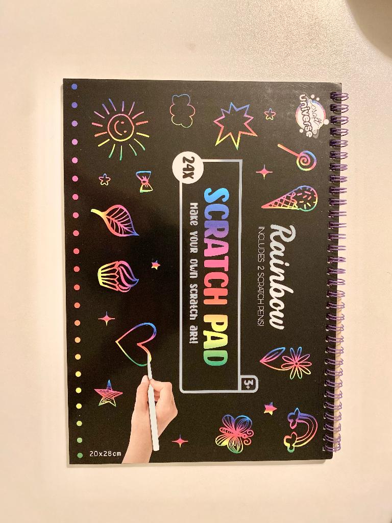 Scratch pad kleurboek kinderen knutselen, Ophalen, Zo goed als nieuw, Materiaal