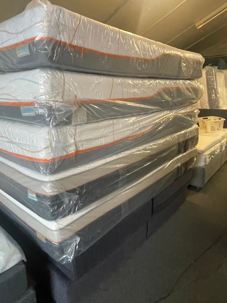 M-line Tempur en Pullman matrassen, Ophalen, Eenpersoons, ?, Zo goed als nieuw