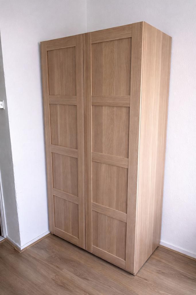 Nieuwe kleding kast, Huis en Inrichting, Ophalen, Zo goed als nieuw, 50 tot 75 cm, 150 tot 200 cm