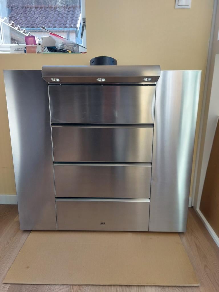 AEG Diagonale Afzuigkap 90cm - Nieuw met klein deukje, Ophalen