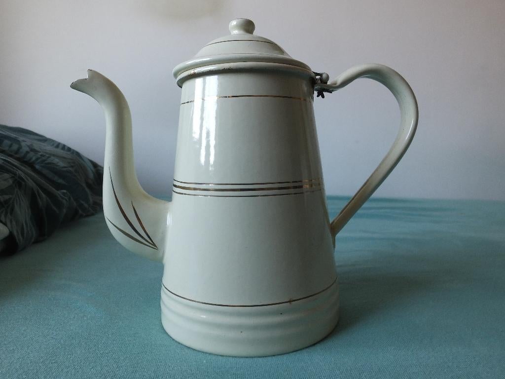 Emaille Koffiekan Wit Met Prachtige Goudbiezen, Antiek en Kunst, Antiek | Emaille, Ophalen of Verzenden