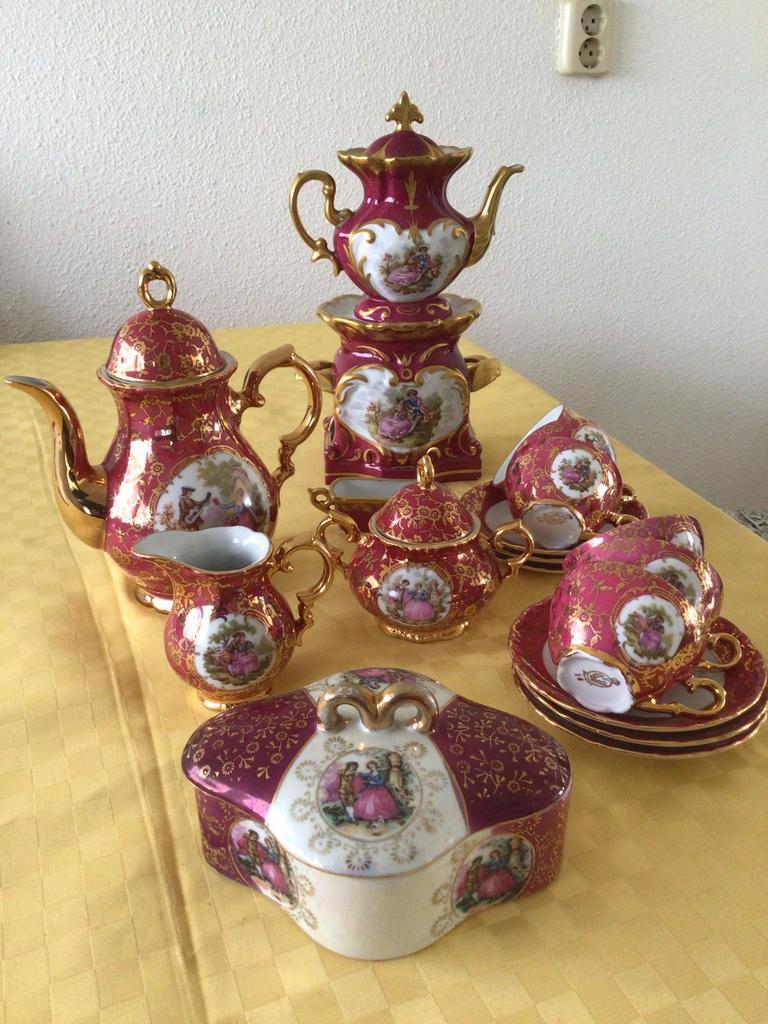 Chinees porselein koffieservies, Ophalen