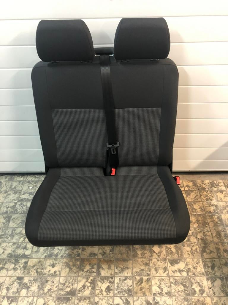 VW TRANSPORTER T5 T6 T6.1 BIJRIJDERSBANK BANK DOUBLE GRIDD, Auto-onderdelen, Interieur en Bekleding, Ophalen, Volkswagen