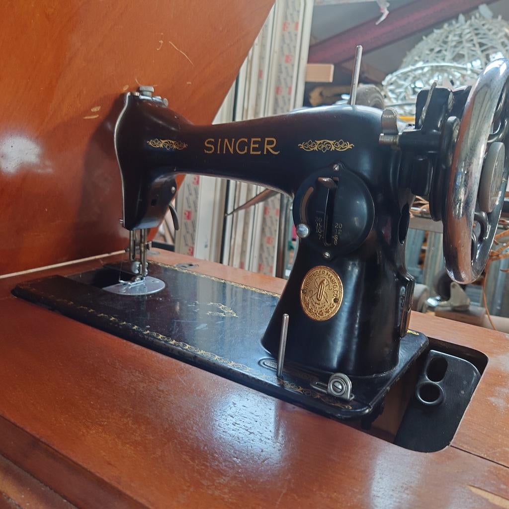 Partij naaimachines. Singer en Husqvarna, Ophalen