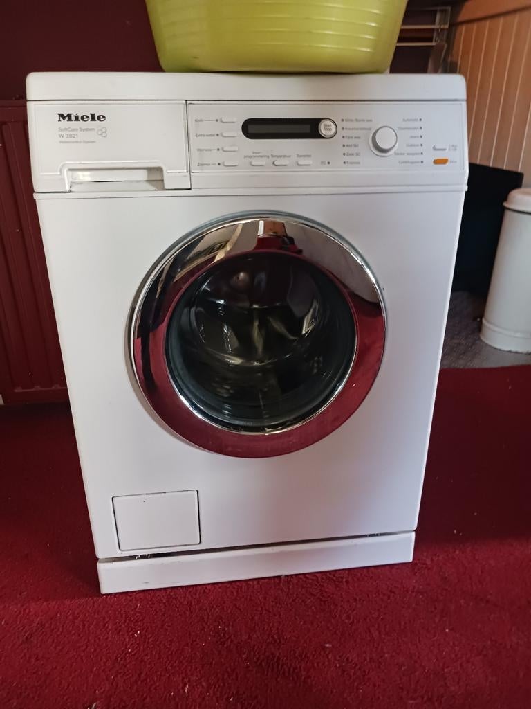 Miele wasmachine softcare system w3821, Ophalen, 1200 tot 1600 toeren, 85 tot 90 cm