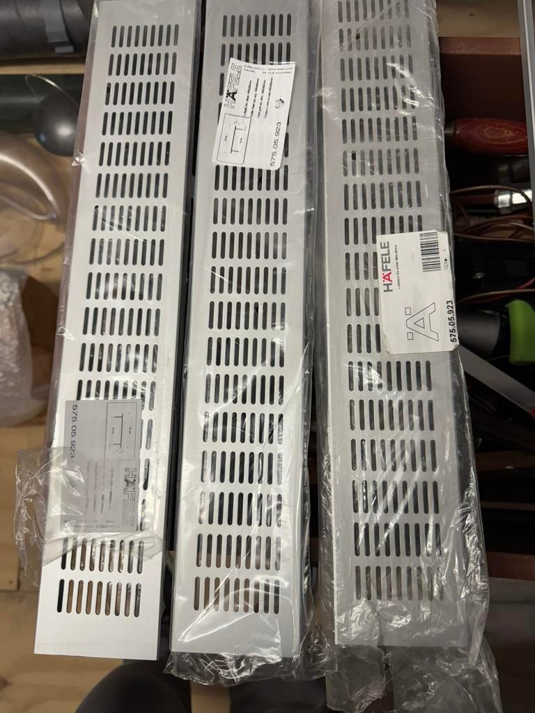 3 stuks alu ventilatie rooster’s, Ophalen of Verzenden, Zo goed als nieuw, Minder dan 100 cm