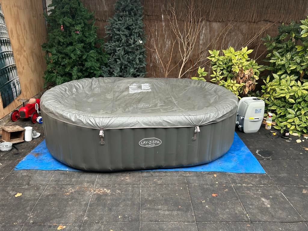 Grote opblaasbare Jacuzzi Lay-Z-Spa mauritius, Ophalen, Gebruikt, Afdekzeil, Opblaasbaar