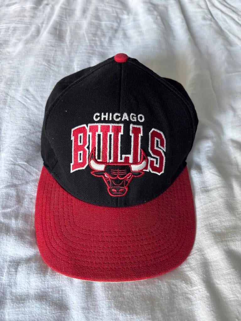 Mitchell & Ness Chicago Bulls Snapback Pet, Ophalen of Verzenden, Gedragen, One size fits all, Pet