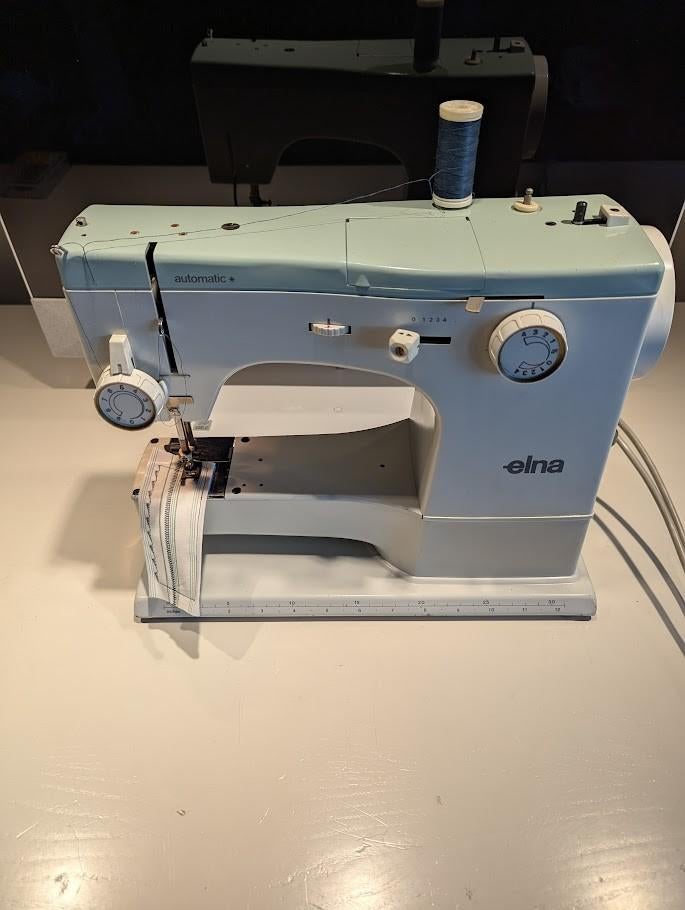 Elna naaimachine automatic, Hobby en Vrije tijd, Naaimachines en Toebehoren, Ophalen of Verzenden, Gebruikt, Naaimachine, Overige merken