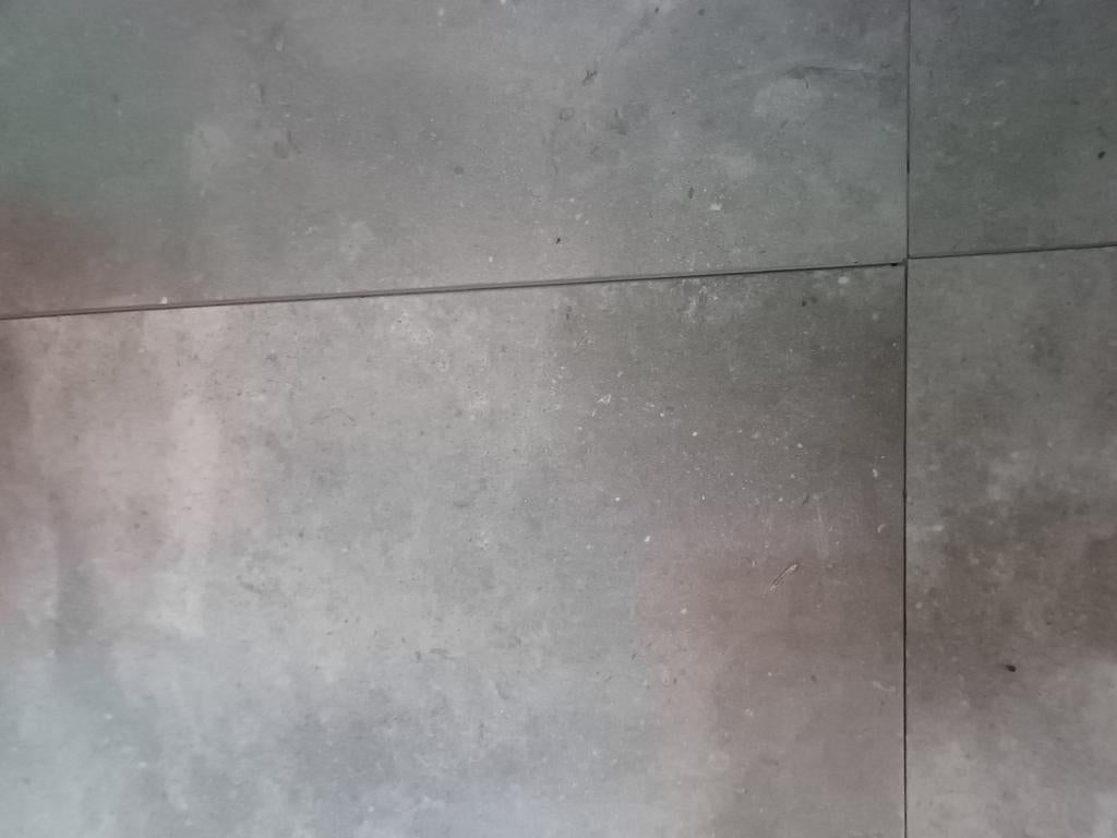 Gratis plaat laminaat grijs betonlook look, Ophalen, 75 m² of meer, Nieuw, Grijs