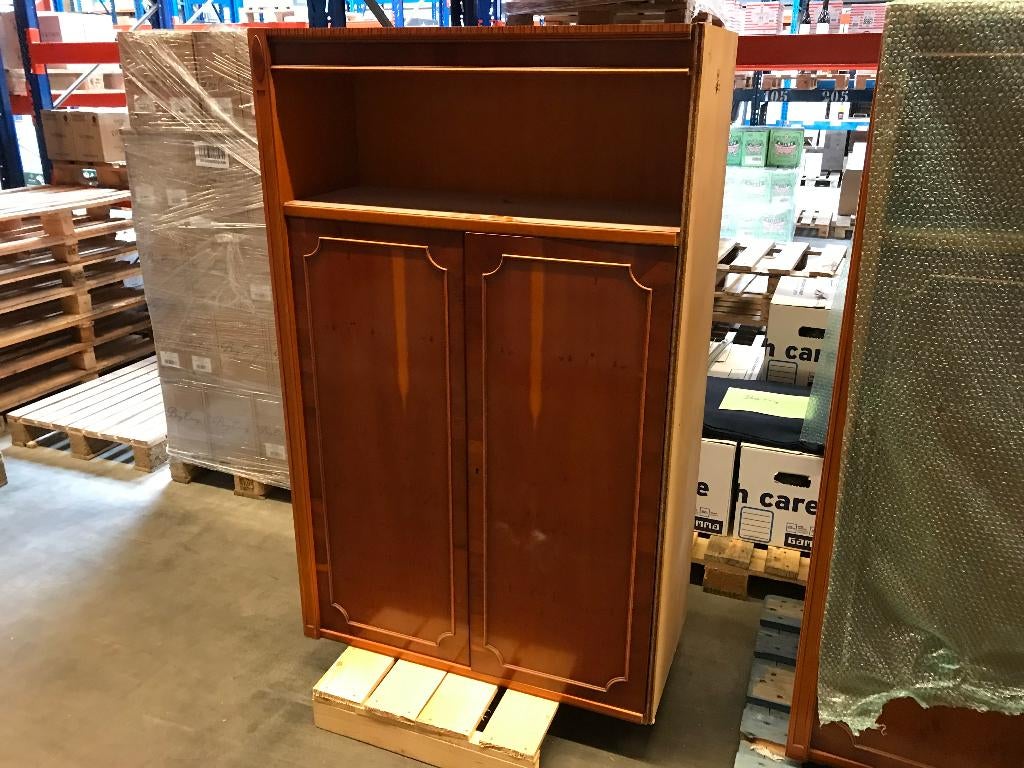 Mahoniehouten kantoorset tafels en kasten, Ophalen