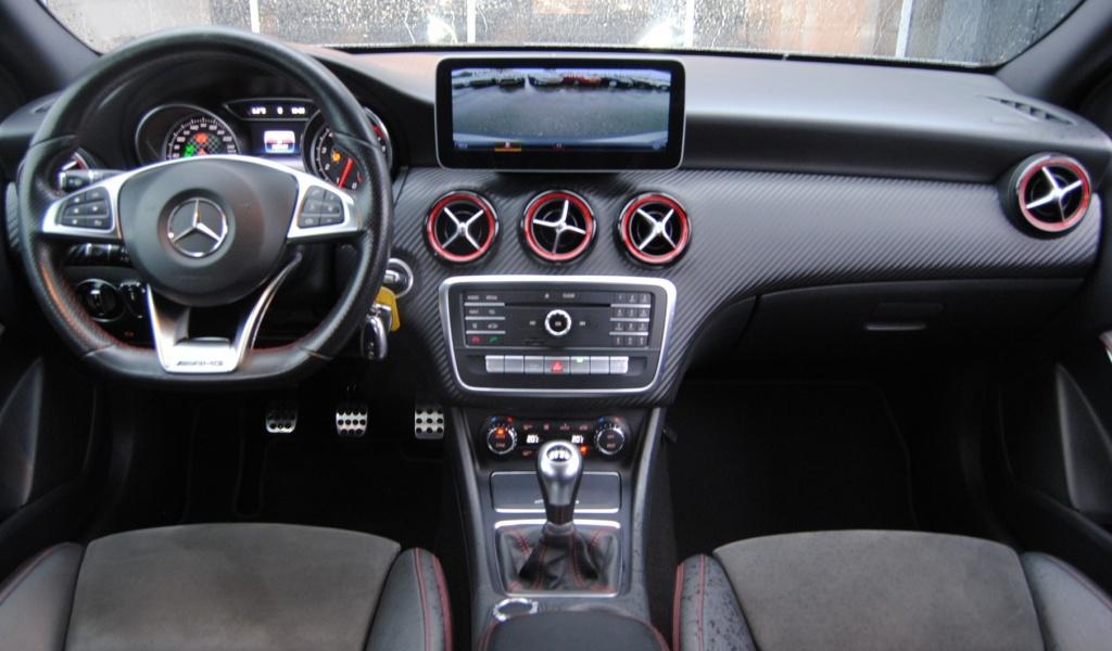 Mercedes-Benz A-Klasse 250 A 250 Sport || AMG Pakket|| Stoel, Voorwielaandrijving, Stoelverwarming, 15 km/l, Gebruikt