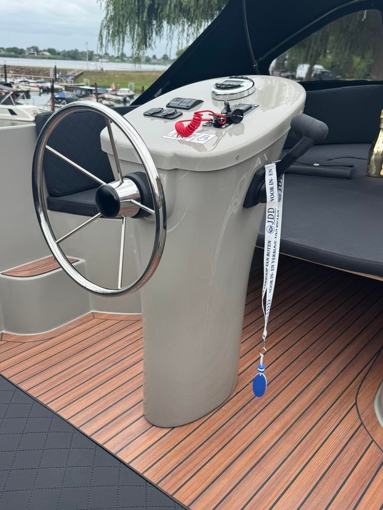 Maassloep 570 honda 20pk NIEUW! Pasen geopend, Watersport en Boten, Sloepen, 10 tot 30 pk, Ophalen of Verzenden, Zo goed als nieuw