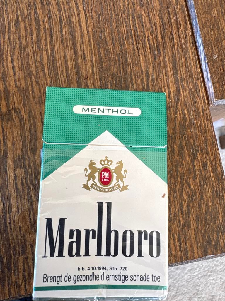 Oud pakje Marlboro Menthol sigaretten (verzamelaar), Menthol, Zo goed als nieuw, Oud, Marlboro