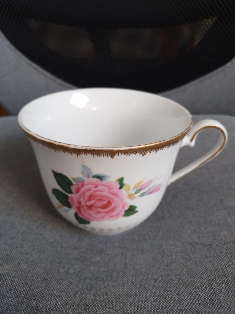 4 Kronenberg Bavaria kopjes met bloemmotieven, Ophalen of Verzenden