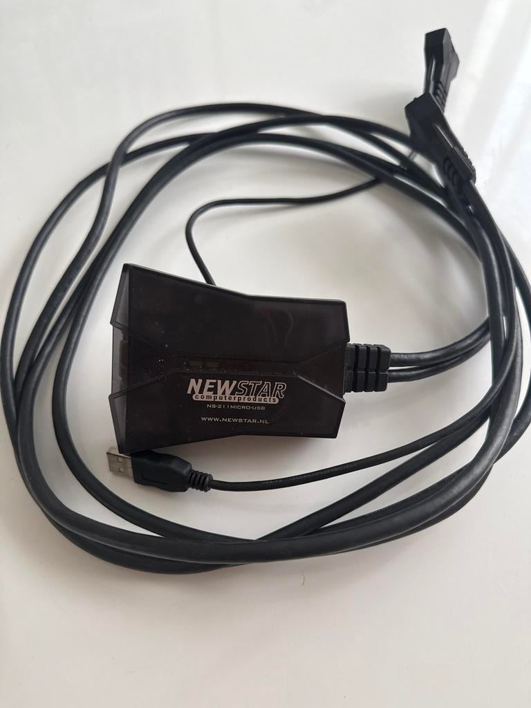 Newstar NS-211 Micro-USB KVM Switch, Ophalen of Verzenden, Gebruikt