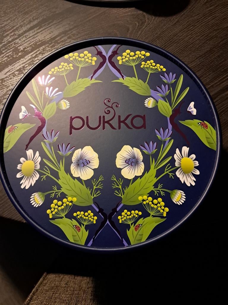 Pukka theedoos, Hobby en Vrije tijd, Theezakjes, Ophalen of Verzenden, Theezakje(s)