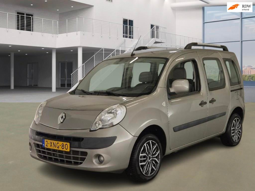 Renault Kangoo Family 1.6-16V Privilège, 1373 kg, Gebruikt, 4 cilinders, Bruin