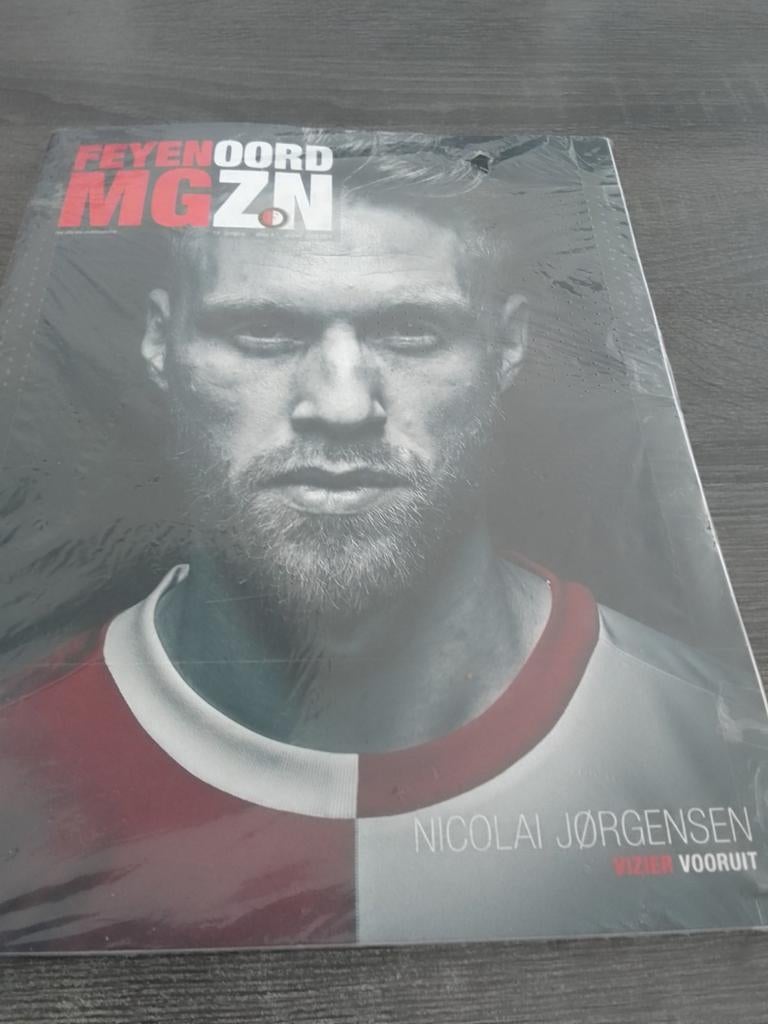 Feyenoord MGZN - Nicolai Jørgensen - Vizier Vooruit, Boeken, Tijdschriften en Kranten, Nieuw, Sport en Vrije tijd, Ophalen