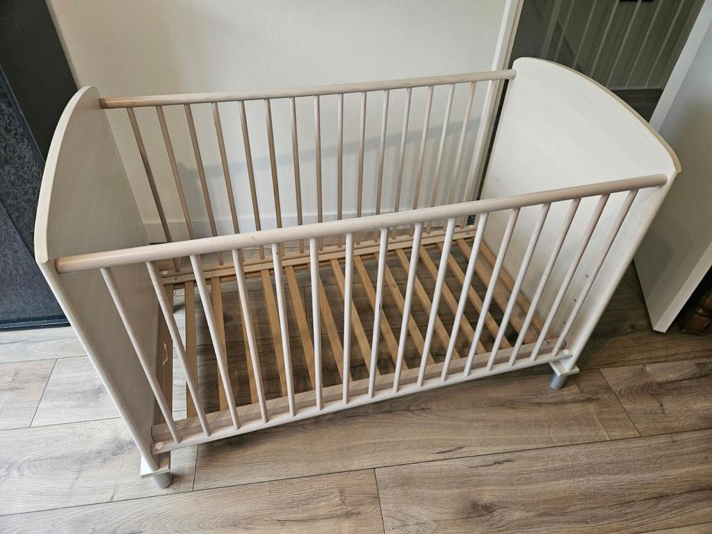 Ledikantje voor baby of peuter, Kinderen en Baby's, Babywiegjes en Ledikanten, Ophalen, Gebruikt, Ledikant