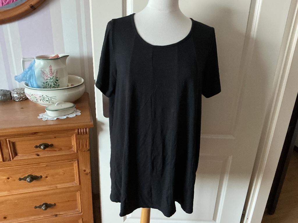 Zwarte tuniek van Zhenzi. Maat M=46, Zhenzi, Ophalen of Verzenden, Gedragen, Blouse of Tuniek