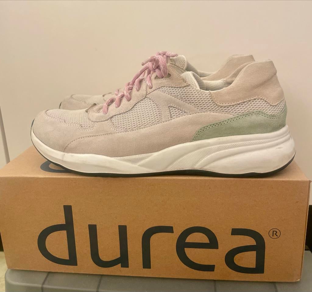 Zo goed als nieuwe Durea schoenen met uitneembaar voetbed, Beige, Ophalen of Verzenden, Sneakers of Gympen, Zo goed als nieuw