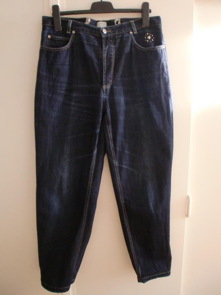 Prachtige Jeans broek met bij 1 zak leuke kleine sterretjes., Verzenden, Zo goed als nieuw, Blauw, W30 - W32 (confectie 38/40)
