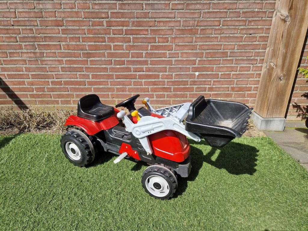 Rode tractor trapauto met schepbak, Ophalen