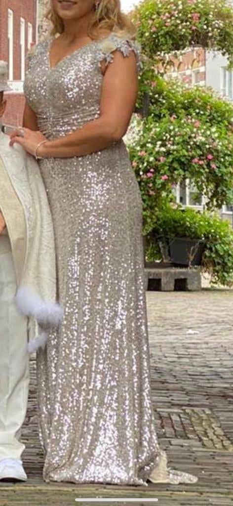 Prachtige zilveren feestjurk met pailletten, Galajurk, Overige kleuren, Zo goed als nieuw, Ophalen