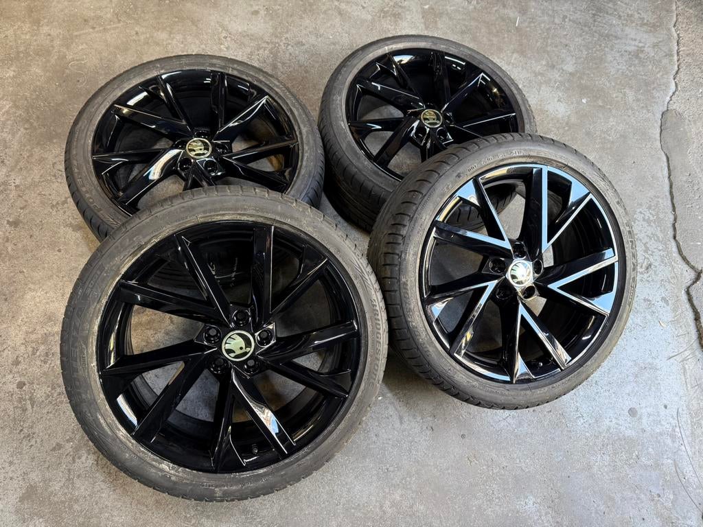✅ 19 inch Org Skoda Velgen 5x112 Octavia Superb Yeti Karoq, Auto-onderdelen, 19 inch, Gebruikt, Banden en Velgen, Ophalen of Verzenden