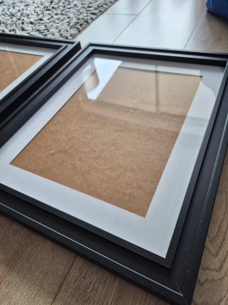 3 grote IKEA fotolijsten, Ophalen, Gebruikt