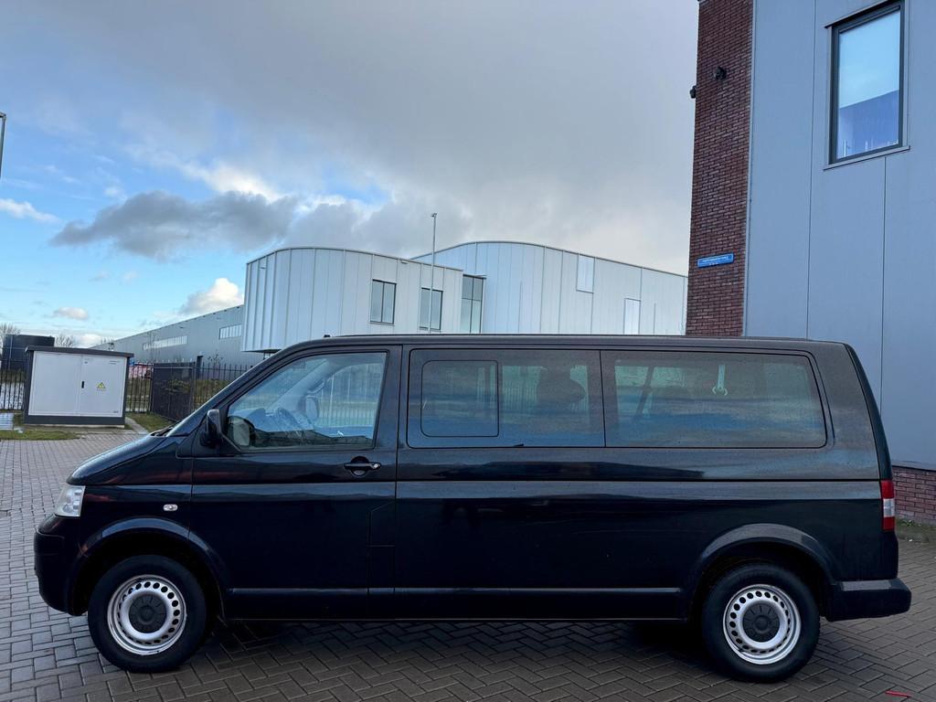 Volkswagen Transporter Kombi 2.5 TDI 340 Highline CARAVELLE, Auto's, 8 stoelen, 2000 kg, Zwart, Bedrijf